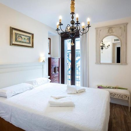 Az El Balcon De Cesar Augusto Apartment ซาราโกซา ภายนอก รูปภาพ