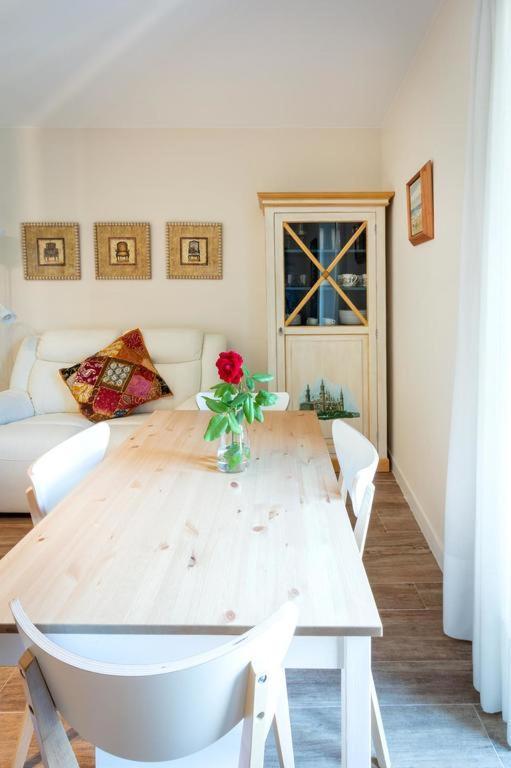 Az El Balcon De Cesar Augusto Apartment ซาราโกซา ภายนอก รูปภาพ